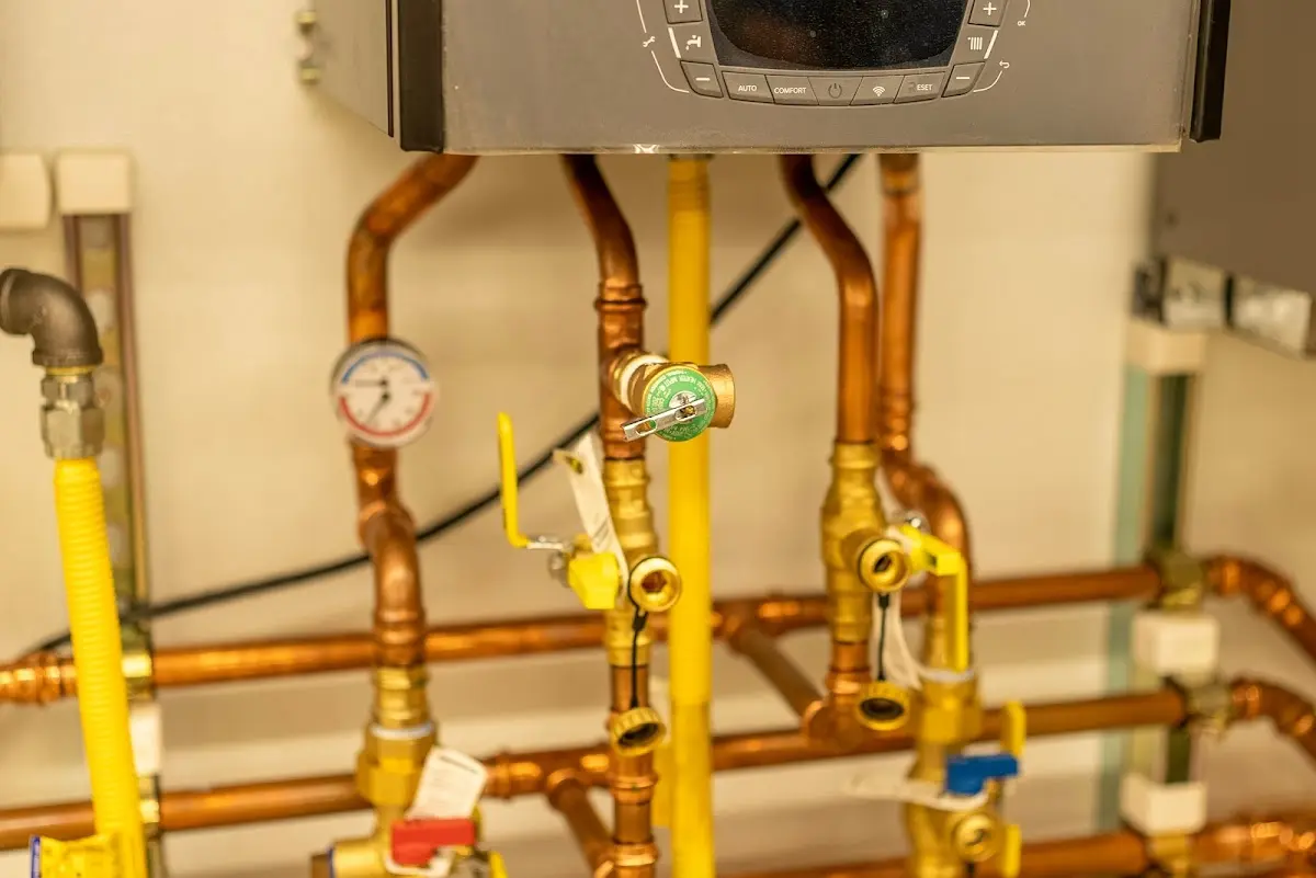 Licensed technician providing Emergency Plumbing for a homeowner in Stockholm